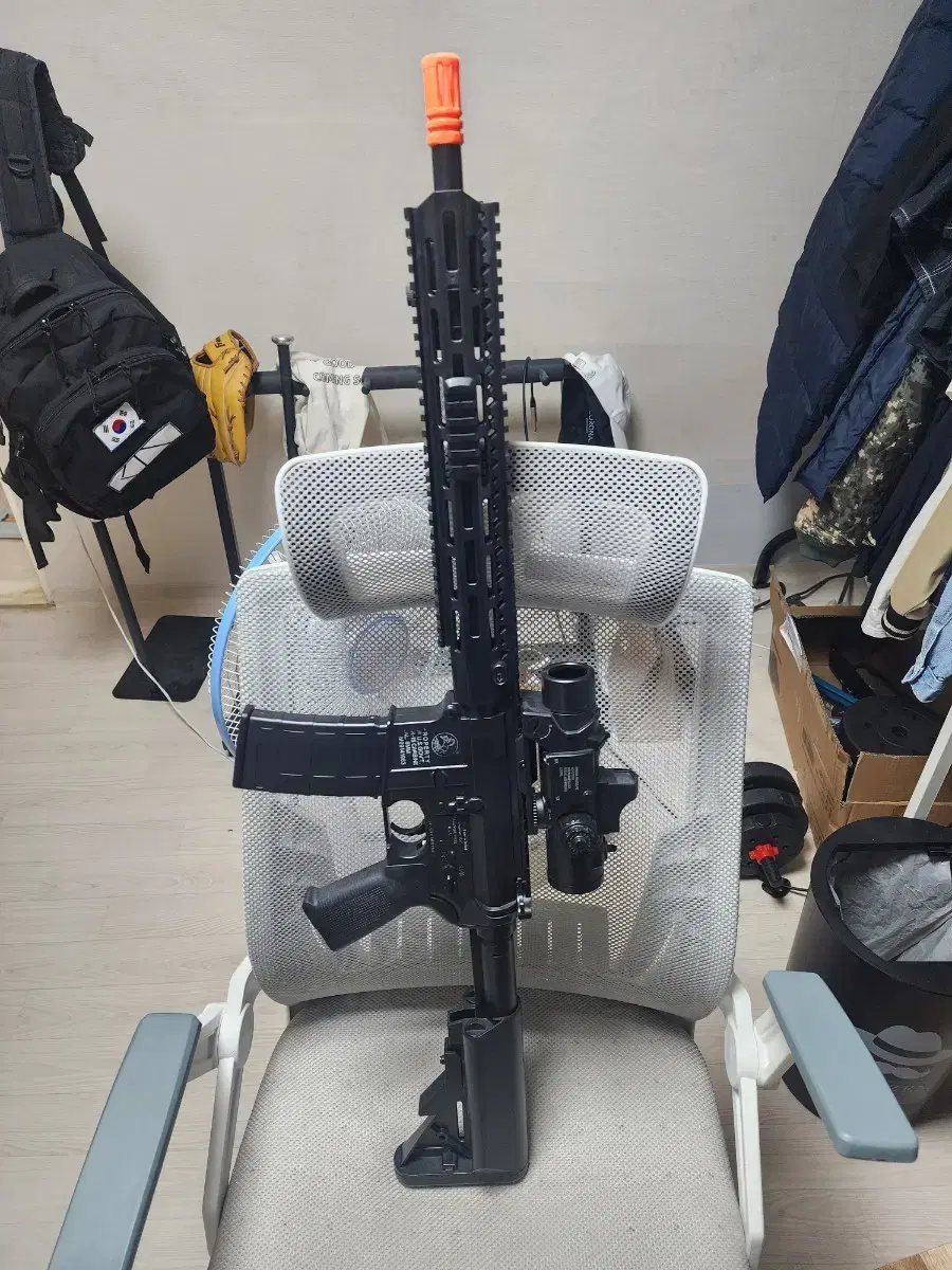 아카데미 ar15전동건 팝니다